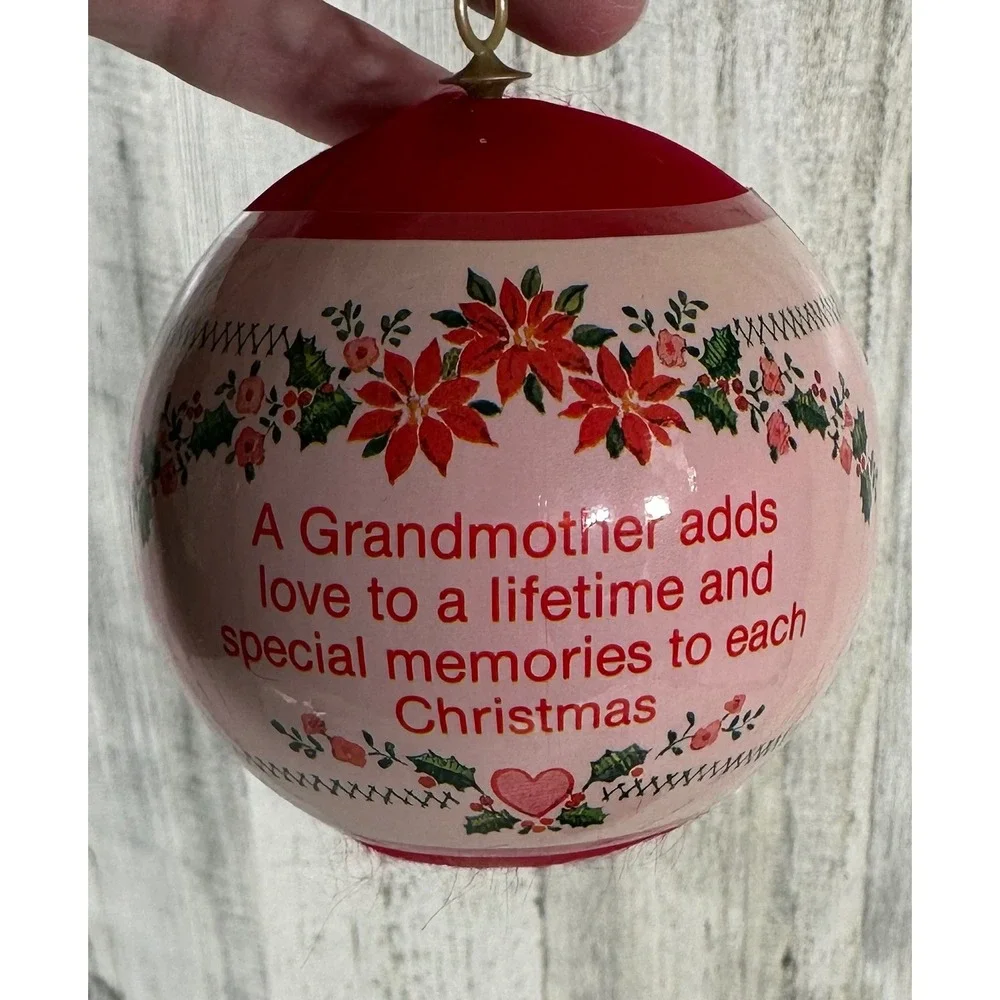 Christmas Mementoes Ornament Grandmother Poinsettia Floral Vintage Sears READ‎